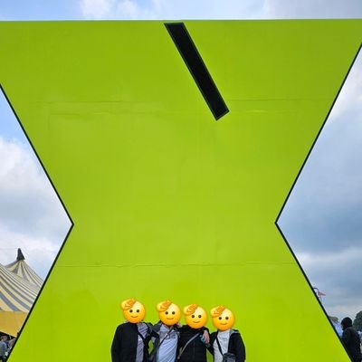 ___ZB9 twitter avatar
