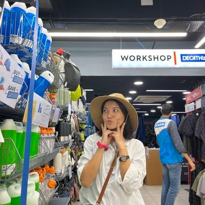 zyermitpundi's profile picture. Believe in spreading little acts of kindness and humanity 😊. “ The world is your oyster”.