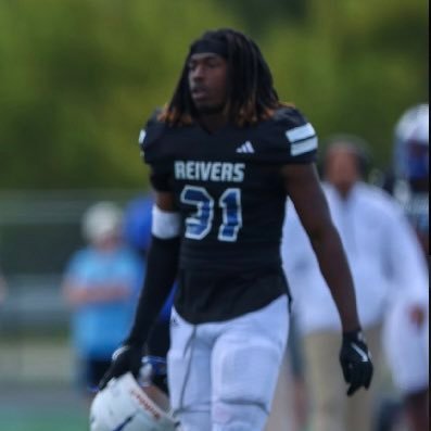 ChrisWill23_'s profile picture. 6’2 210 SS/nickel/LB c/o 2027 3 years of eligibility left, 3.2gpa