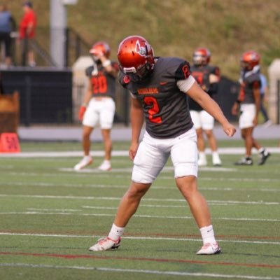 32 | @bergfootball ‘28 | 3.5⭐️ Kicker and Punter |