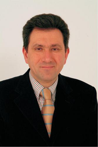 Ingegnere - 
Specializzato in Ingegneria Clinica -
Libero Professionista -
Docente