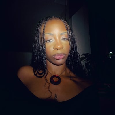Freelance Journalist, Writer - “Her Issue” on Substack