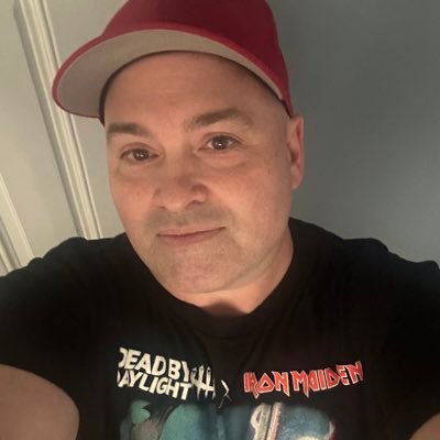 Superdave042210's profile picture. Big fan of 80s heavy metal & Horror movies, I love guitars, amps, & playing loud music! Guitarist that loves to rock! Savatage is my favorite music!!!!