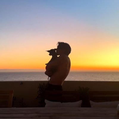 gvpamungkas's profile picture. my life is a movie, press play🎥🍿