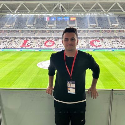 Periodista 🎙️⚽️// Redactor en @estadio_ed 📝// Máster en Comunicación Deportiva y Nuevas Plataformas