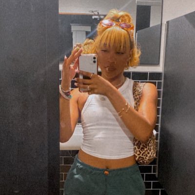 1908 • dog mom 🐾• wsu alumna🌾• #blacklivesmatter BIG LEO ♌️ 🏳️🌈 TWENTYFINE💋 CDA🦷