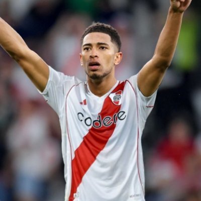 Potrero, rebeldía y gambeta. Los días más felices siempre fueron Gallardistas. River Plate y Arsenal. Juan Fernando Quintero enjoyer. Felipe Esquivel 2026.
