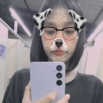 wanvipha097036's profile picture. 