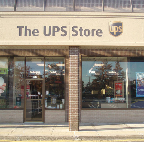 Shipping, Notary, USPS services, packaging, copy print service, freight service
-- Send almost anything from anywhere to anywhere --