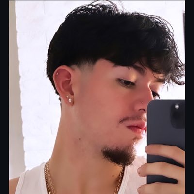 Itsnotuly's profile picture. 🇸🇻