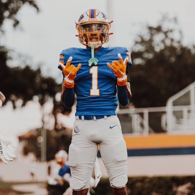 Ma1iek_'s profile picture. UWF | WR | hillmaliek309@gmail.com