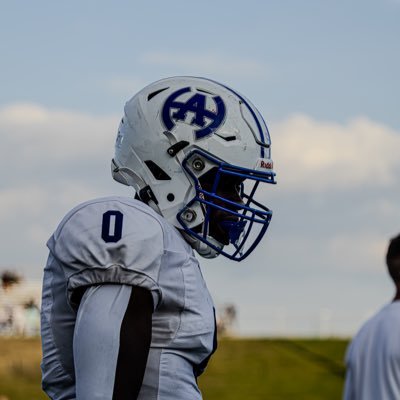 DE/CO’25 🇨🇦 CO’26 🇺🇸 /HA TITANS SR FOOTBALL /6’3 210 lbs/4.59(H) 4.67(L) 40yd dash/crownotoro@gmail.com/#0/ https://t.co/GUTr9FUI3p