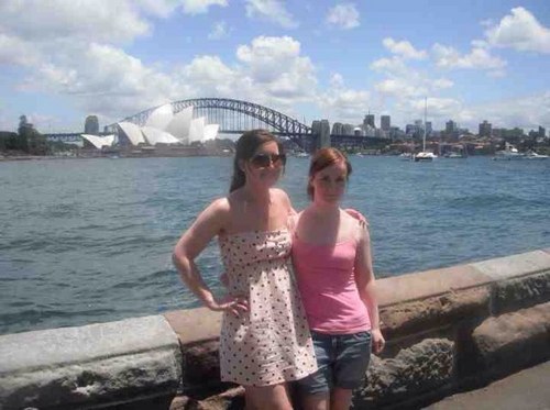 laura_r84's profile picture. 