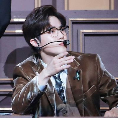 #CHANYEOL; #BAEKHYUN; #CHANBAEK;
He/Him; ½ Chanbaek ½ Med ✨️ 2025 RMT; 202* MD ✨️