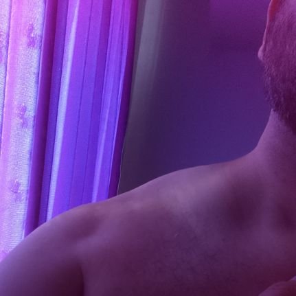 Desperté mientras todos siguen dormidos quizás viviendo solo un sueño en la realidad, por eso soy un narrador heterodiegético escribiendo para amnésicos