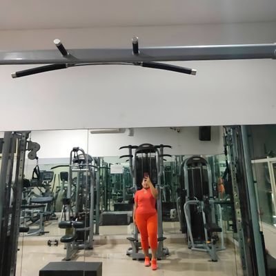 Deyuniar_'s profile picture. Appreciate those who don't give up on you~