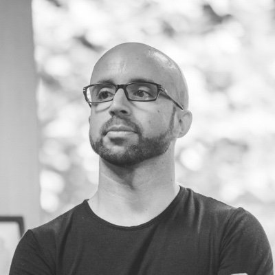🧬 Web, UI & UX designer
🇫🇷 with a touche française for 10 years
