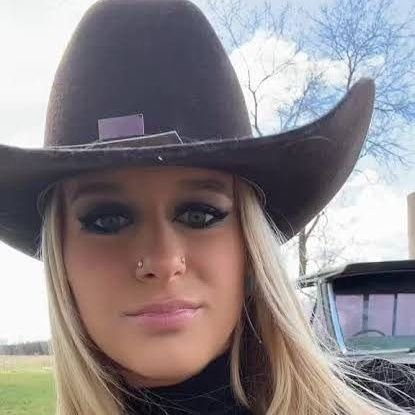 AlexisXj94419's profile picture. drawing