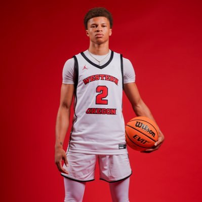 1Marioooo's profile picture. 6’5 Shooting Guard @uccsmbb