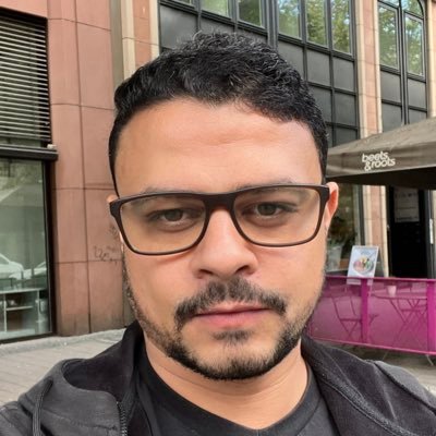 imdhemy's profile picture. 👨‍🎨 Software artist