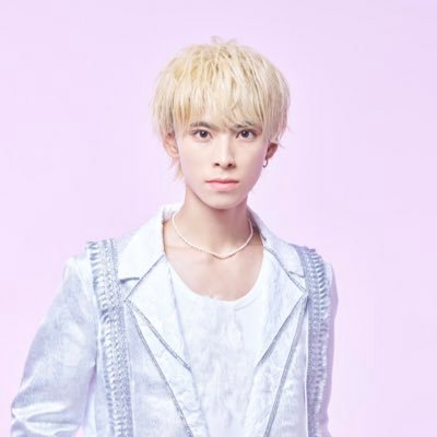【100STARS】メンバーカラーピンク💖 俳優とアイドルどっちも1番になる。インスタ→ayu_mu0905 TikTok→@ayu_mu0905
