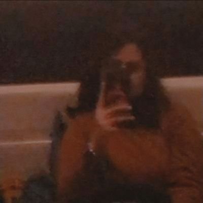 prapti_twts's profile picture. my musings and code