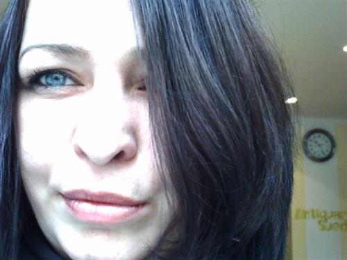 mel187's profile picture. Ich bin hier, das muss reichen. Ach ja, der Hund liest mit.