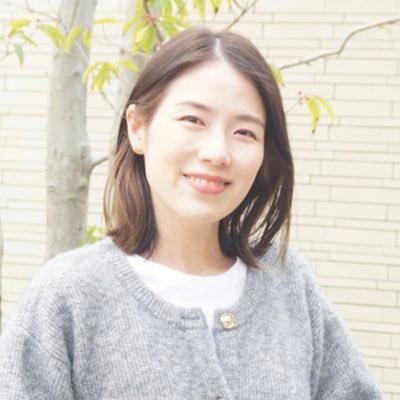 s8110design's profile picture. \ 採用担当で培ったヒアリング力で想いをカタチに。/ | シンプルで視認性の高いデザインが得意💐 | Illustrator.Figma | 業務委託2社 | 元スタバ社員☕️ | パンが好き🥐 | ご相談はお気軽にDMまで💌 12時間以内の返信をお約束🤝✨1月〜受付中🖋️