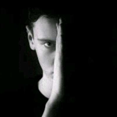 #الهم_عجل_لولیک_الفرج 🥀دلم برای شب هایی که بدون فکر کردن به خواب میرفتم تنگ شده ورود چوچه های مزاری وندی ممنوع🤮