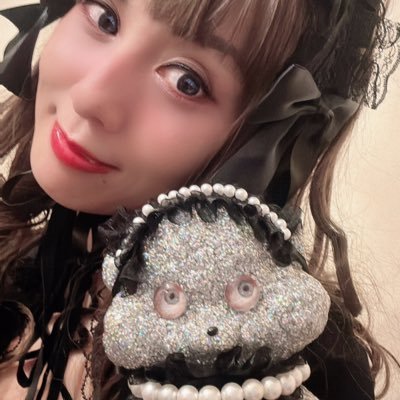 夏の太陽🌞🌞🌞と京さんだけが好き。 他はけっこうどうでもいい。京さんだけが生きる希望。そんな人生。人生は死に向かう修行だよ。DIR EN GREY💛sukekiyo❤️Petit Brabancon🖤に支えられながらなんとか生きてる人。