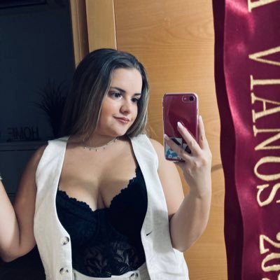 maartamiillan05's profile picture. Ⓜ️🅰️®️⚡🆙©️🚹ℹ️ℹ️ 
🤑🤝
no puedo con mi alma 🥸🚬
morir siempre es mi primera opción
#california ❤️💅💃