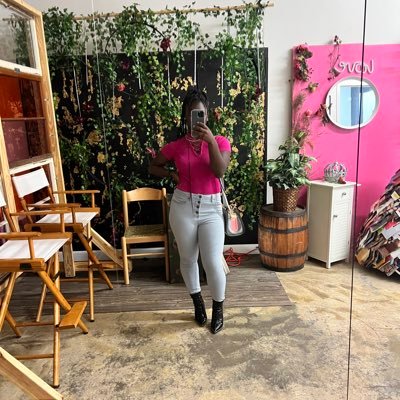 svge_queen's profile picture. Mark 11:24; BSN RN 💙🧡