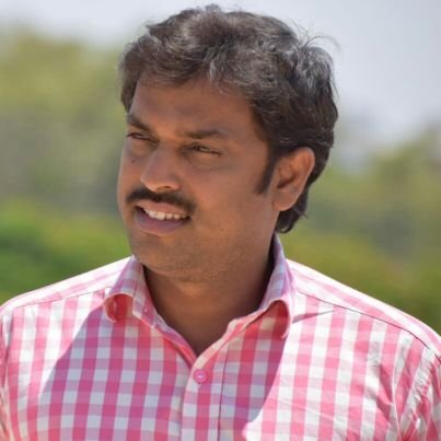 larahr82's profile picture. 