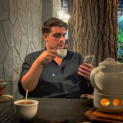 4m1rr3z4's profile picture. 