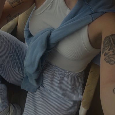 lnljn_'s profile picture. ig: lounaljn_