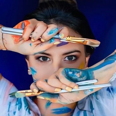 InessaKashuba's profile picture. 🩵 I am an artist of energy paintings💙 Flow artist. Physical energy art ✨ nft. A conductor of cosmic energy to people’s.