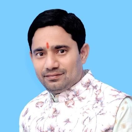 DineshB90544977's profile picture.