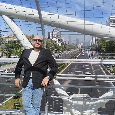 javierboltes's profile picture. En un mundo sin celular, podés ser feliz??