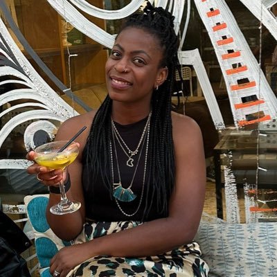 Huge lover of food and travel. Blogger, meal-prep convert, teacher and growing fitness enthusiast IG: @beas_bites