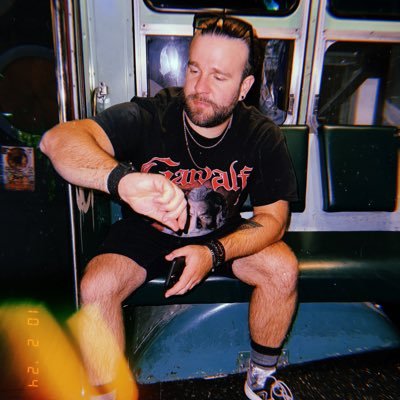 Always Learning 🧠 music, marketing, events, outdoors 🚲🎹🎮👨🏻💻🏕️🌄 Talent Buyer: @v2presents Founder/Manager: Outwrld Artists