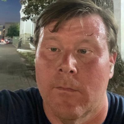 BEEZINWITHBURT's profile picture. 