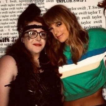 Full time Swiftie since 2009, lost access to my old account @HairFlipsCats13, Eras tour Edinburgh N1 & N2. Dreams came true in 2018. TS, Tea and Cats 🩷