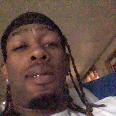 just being me down to earth hmu if you are really cool laid back like me if I dm you Hit me back