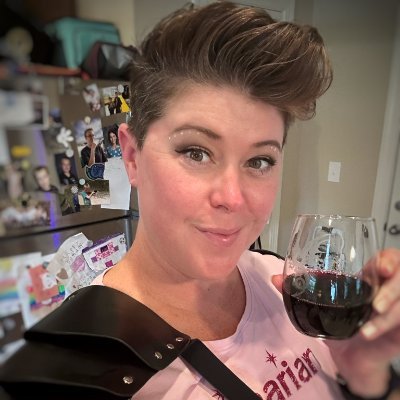 Leader of Airmen/Lifter of heavy objects/Lightsaber aficionado Awesomely dorky #milflamingo Fiction as @authorKRPaul Follow/💜/RT≠endorsement Views my own