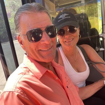 Christian, Husband to lovely Veronica, father of four/grandfather to eight, Retired office tower manager, retired musician, and USAF vet. No DMs please.