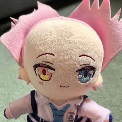 aguztazote's profile picture. I'm just a silly creature, nothing weird