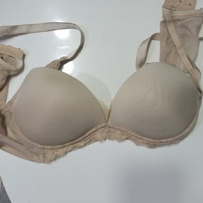 sdf748928949281's profile picture. 28살 중학교 교사