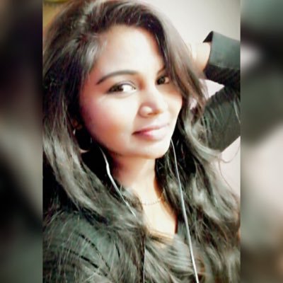 Anitafernando4's profile picture. 11:11✨️ "Unapologetic radiant feminine, built from strength,I blaze my own trail."💫