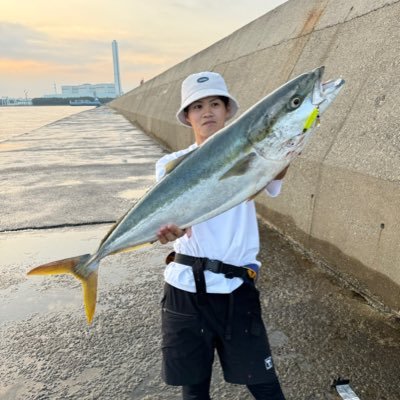 【釣り🎣】【野球(阪神🐯)】【ラーメン🍜】メインフィールドは大阪湾になりますが遠征もします!!主に/武庫川一文字/神戸空港/南港エリア/岸和田エリア/和歌山/淡路島/