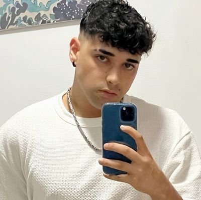 Samuel_rar__'s profile picture. Pianista | Hablo sobre música y desinformo en el resto | https://t.co/8n23Sfe9UF